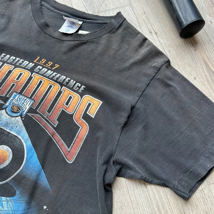 VINTAGE 90s | Philadelphia Flyers NHL Hockey Stanley Cup T-Shirt sz L
