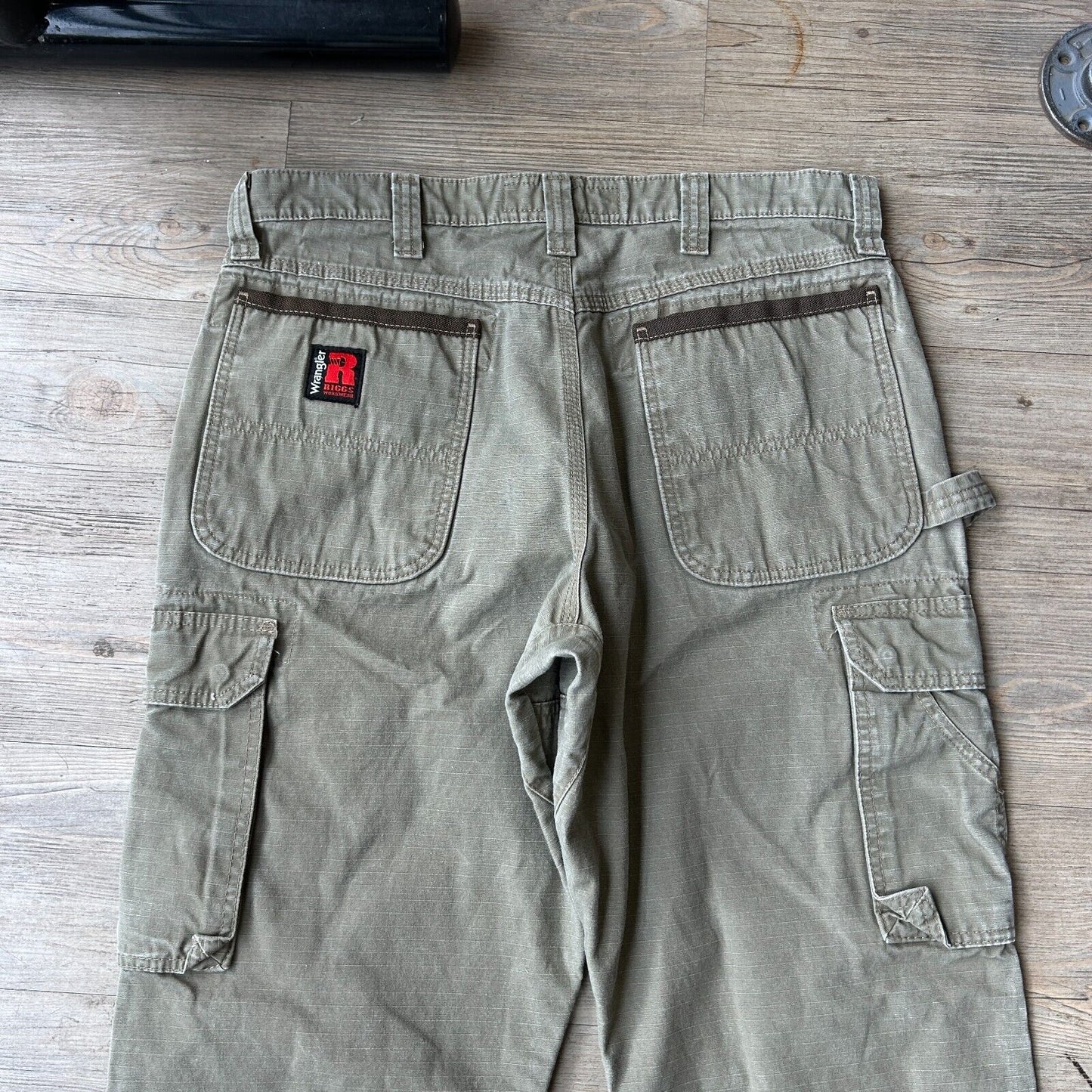 VINTAGE | Wrangler Riggs Double Knee Cargo Workwear Pants sz W34 L30