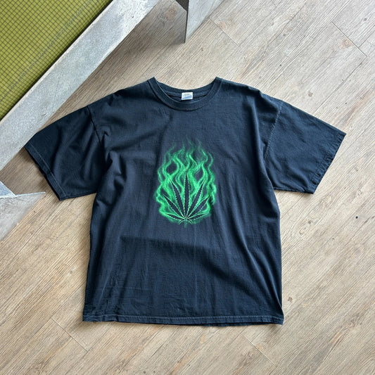 VINTAGE Y2k | Skunk Dank Pot Leaf Black T-Shirt sz XL