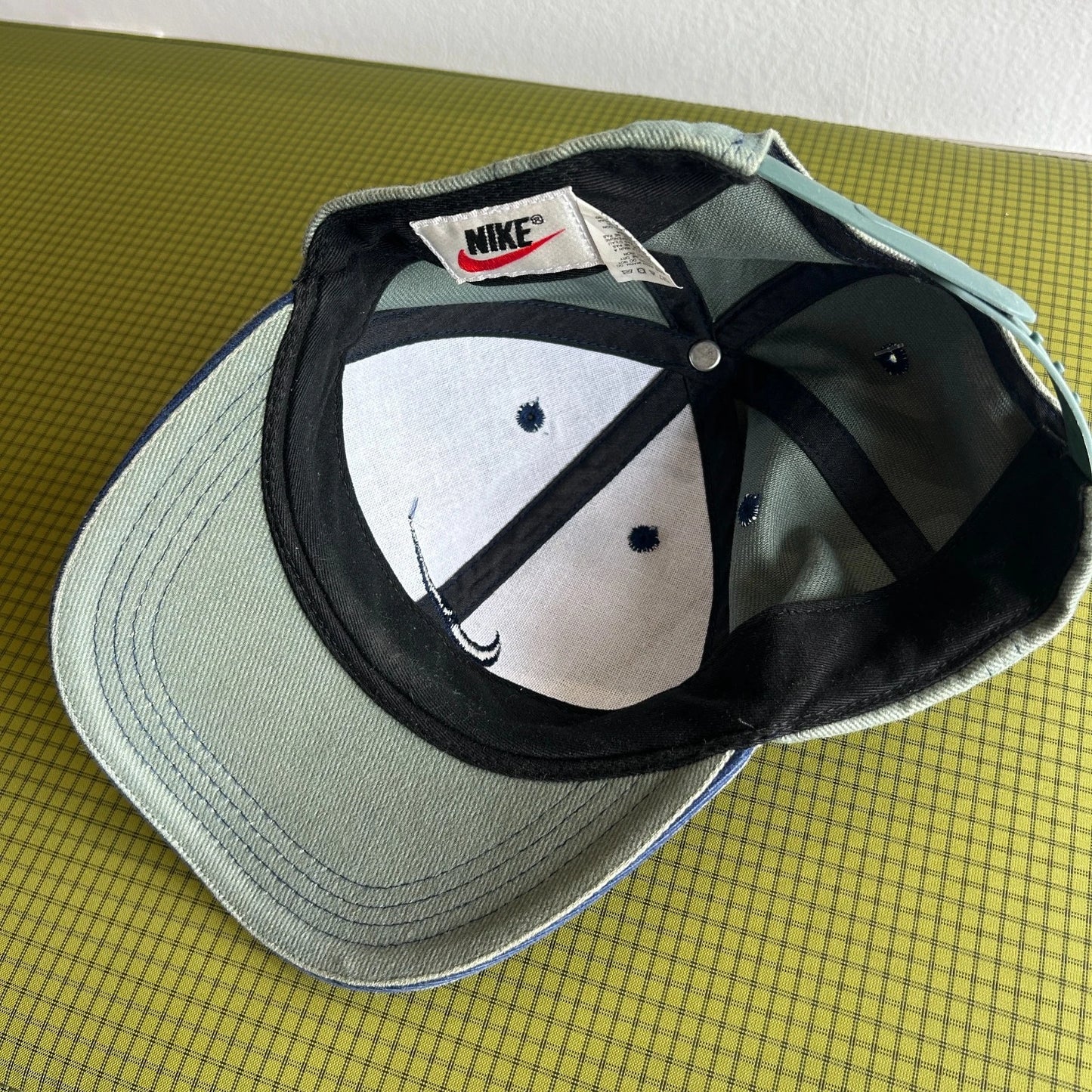 1990s | NIKE Swoosh Washed Green Contrast Stitch SnapBack Hat sz OS