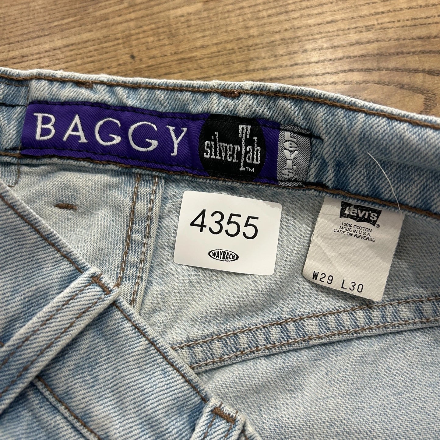 VINTAGE 90s | Levi's SilverTab Baggy Tapper Light Wash Denim Jeans Pants W28 L30