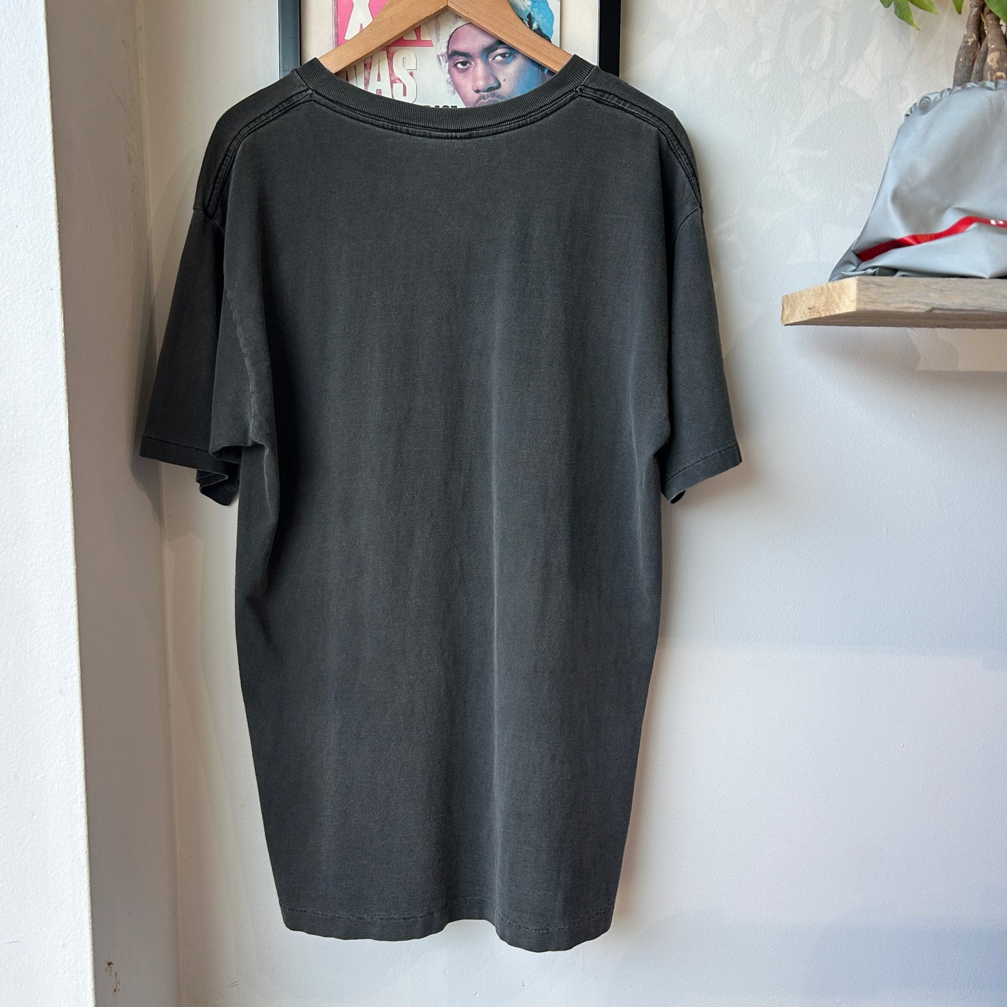 VINTAGE | Faded Black Blank T-Shirt sz L