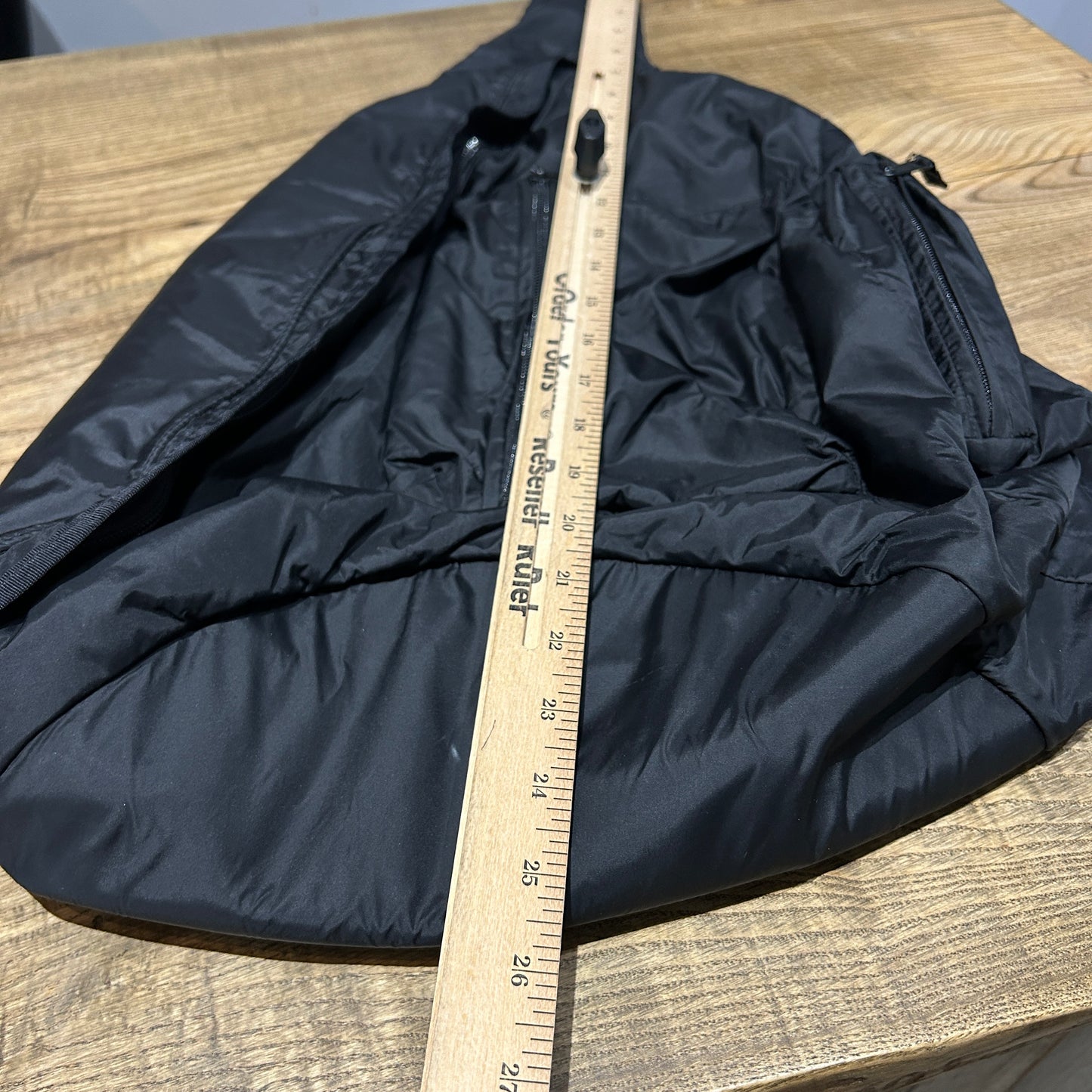 VINTAGE | Gap Tri-Pocket Black Nylon Messenger Backpack