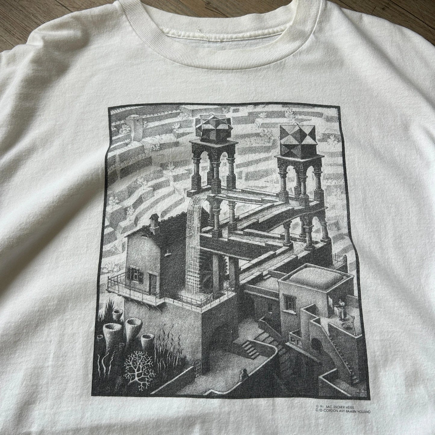 VINTAGE 1991 | M.C. Escher Waterfall Lithograph Artwork T-Shirt sz L