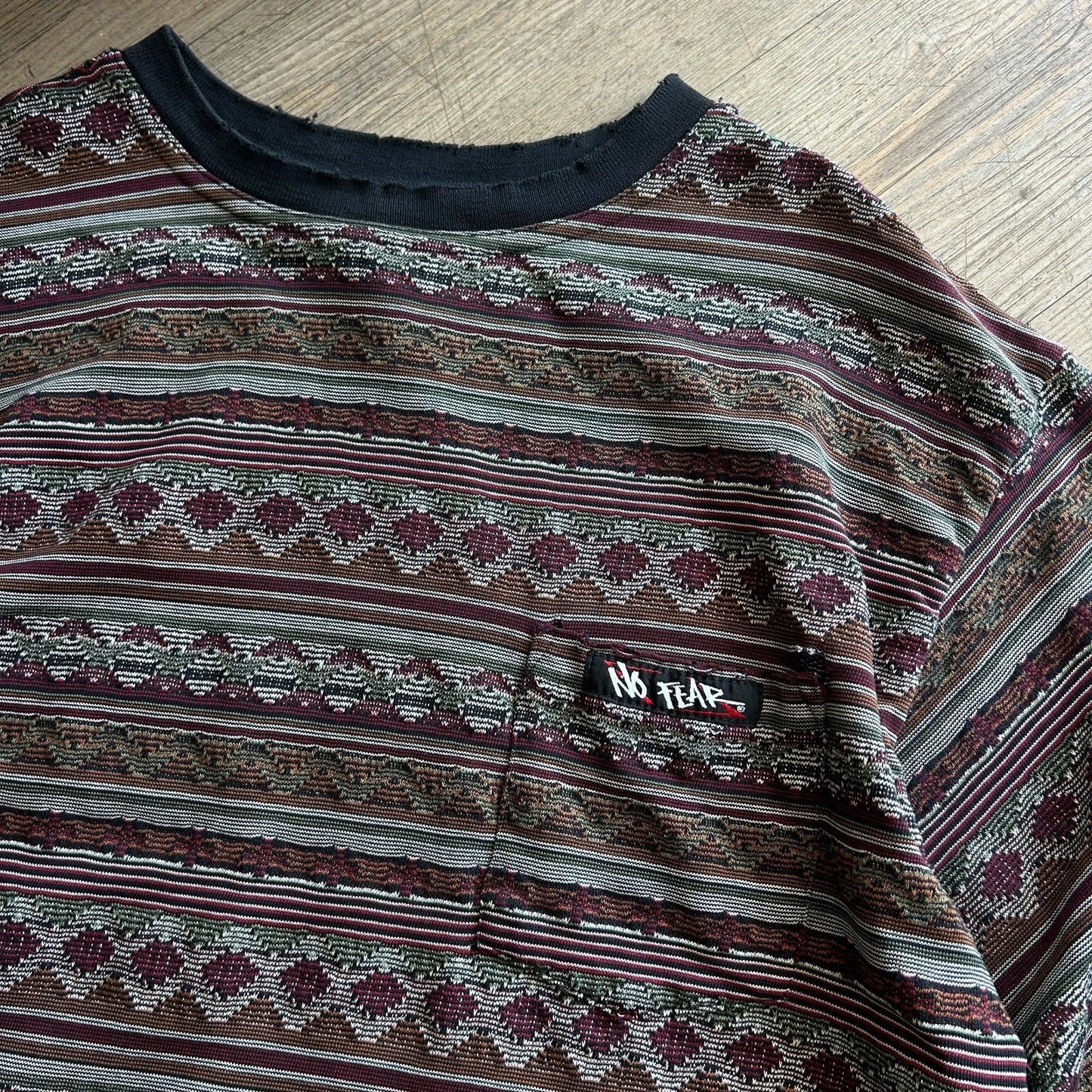 VINTAGE 90s | No Fear Textured Striped Thrashed Surf Skate T-Shirt sz L