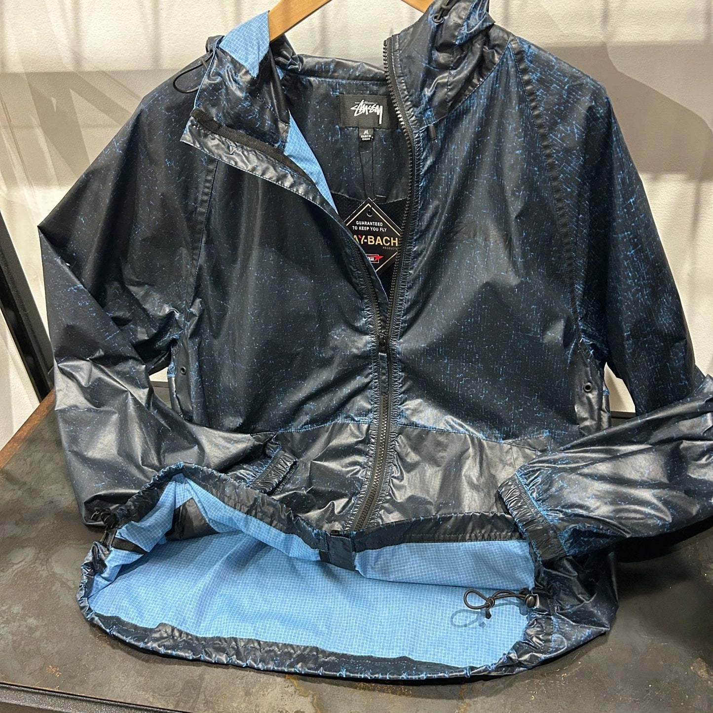 STUSSY | Beach Shell Cracked Blue Ripstop Windbreaker Jacket sz M
