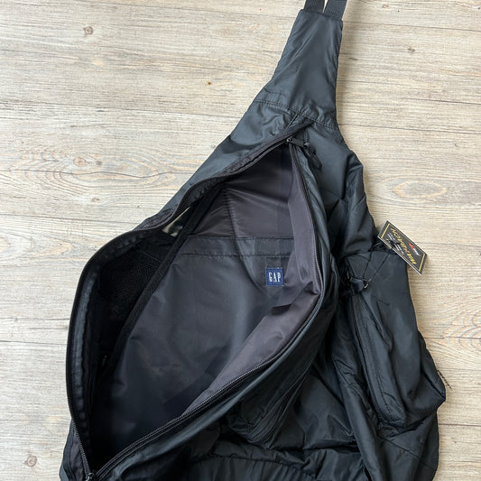 VINTAGE | Gap Tri-Pocket Black Nylon Messenger Backpack
