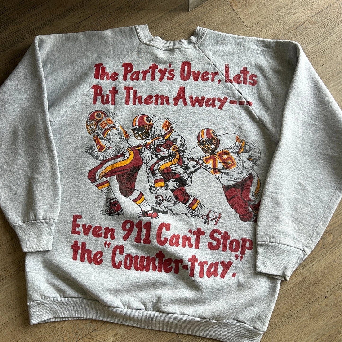 VINTAGE 90s | Counter-Tray Football Play Illustrated Art Crewneck Sweater sz L
