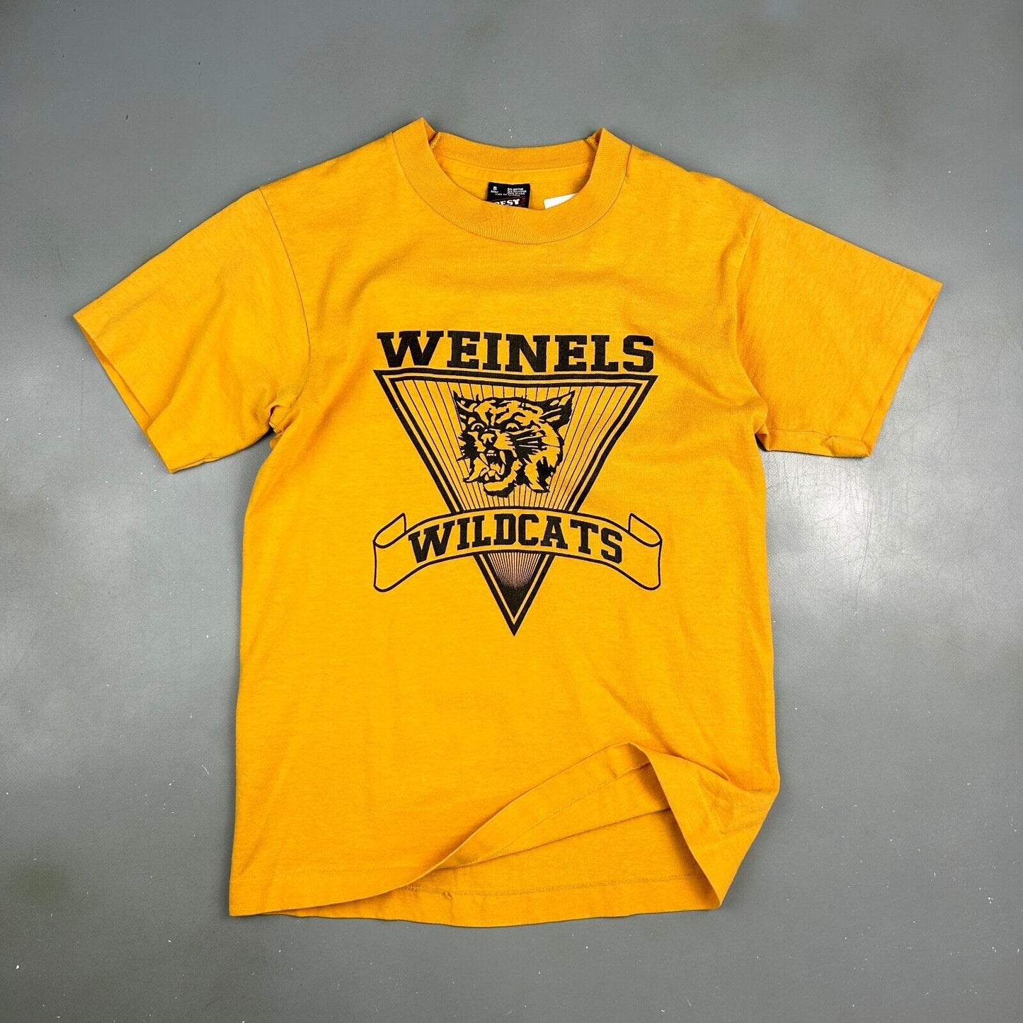 VINTAGE 90s | Weinels Wildcats Collegiate T-Shirt sz S Men Adult