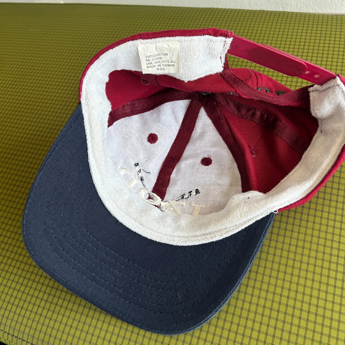1990s | IZOD Golf Two Tone Vintage SnapBack Hat sz OS