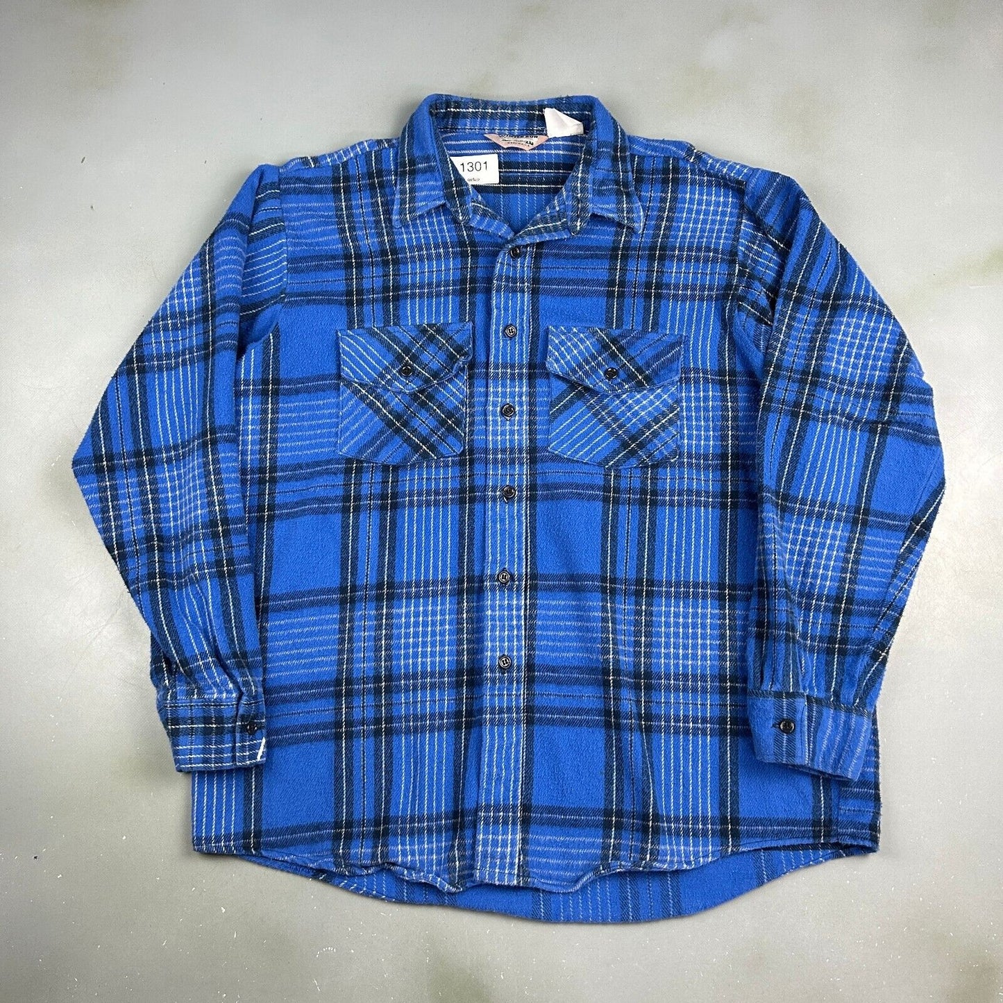 VINTAGE 90s Winter Run Blue Plaid Flannel Button Up Shirt sz XL Adult