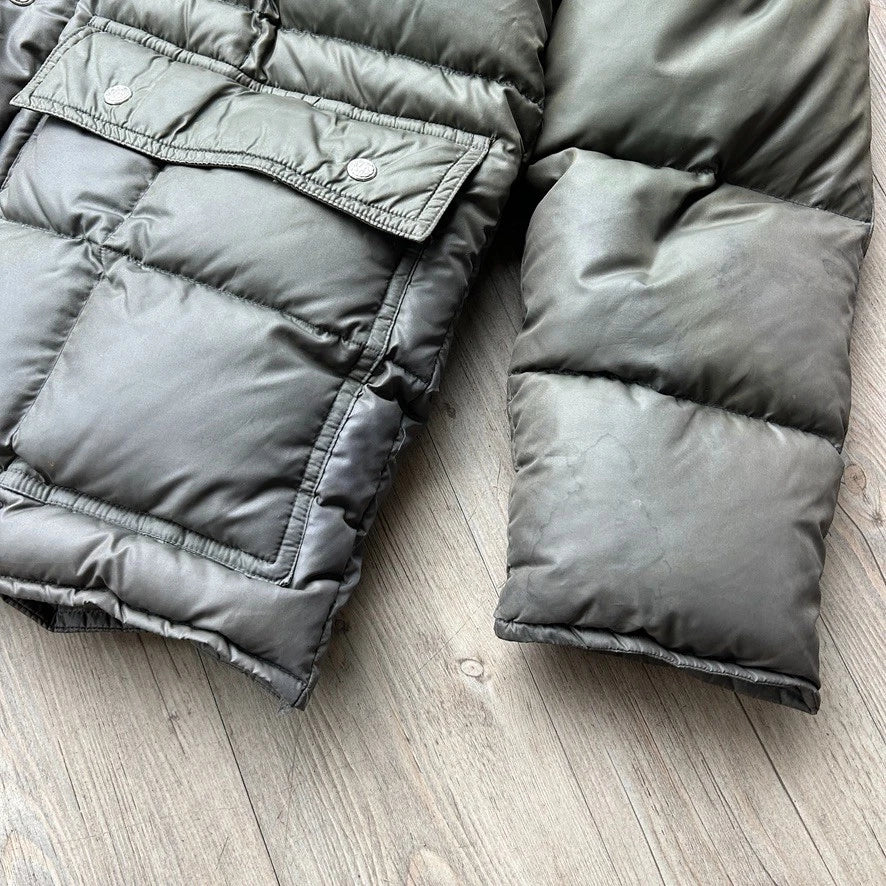 VINTAGE 70s 80s | Swan Brand Faded Olive Mountaineering Down Jacket sz L