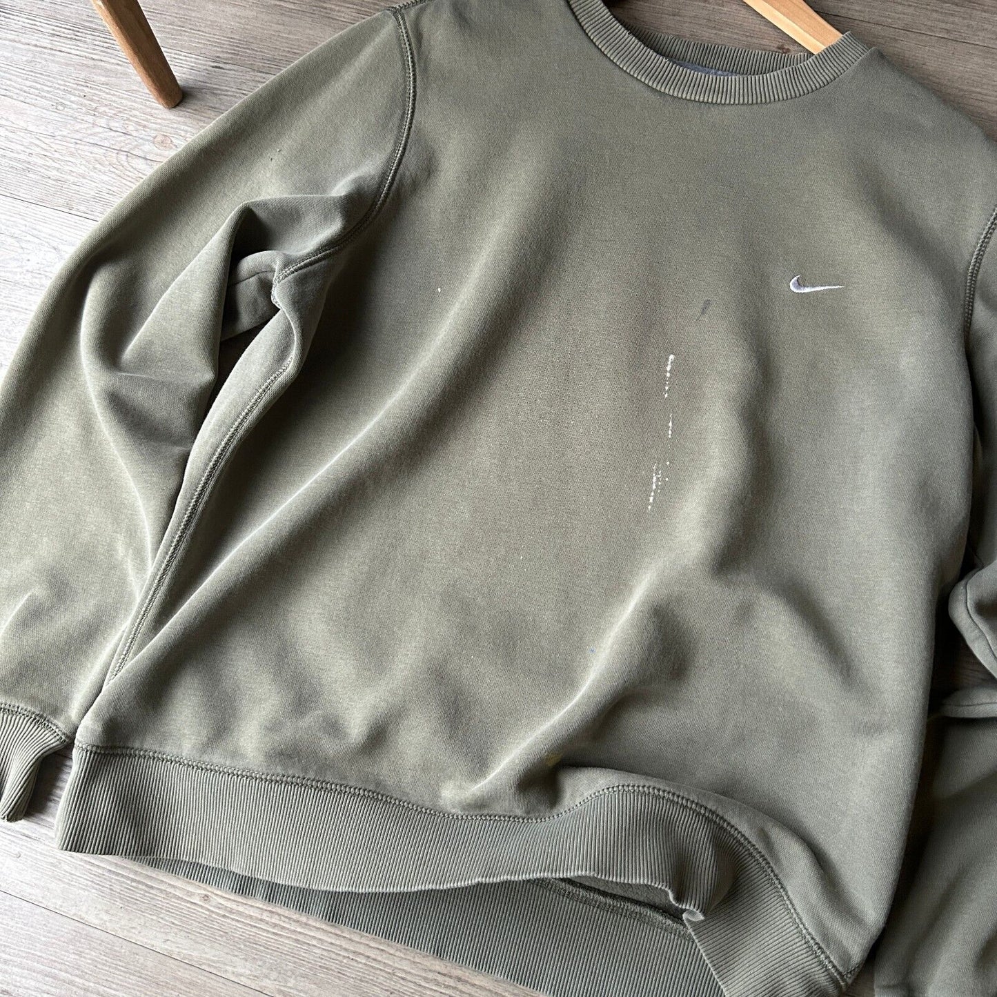 VINTAGE | NIKE Embroidered Small Swoosh Olive Green Crewneck Sweater sz M Adult