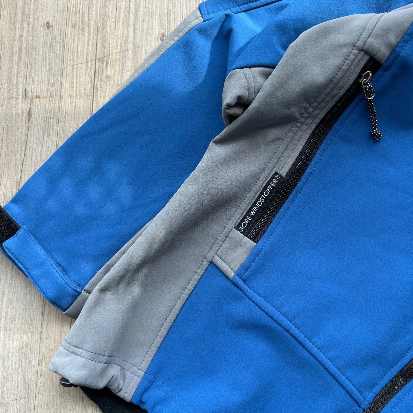 VINTAGE | Mountain HardWear Gore Windstopper Mid Layer Jacket sz M/L