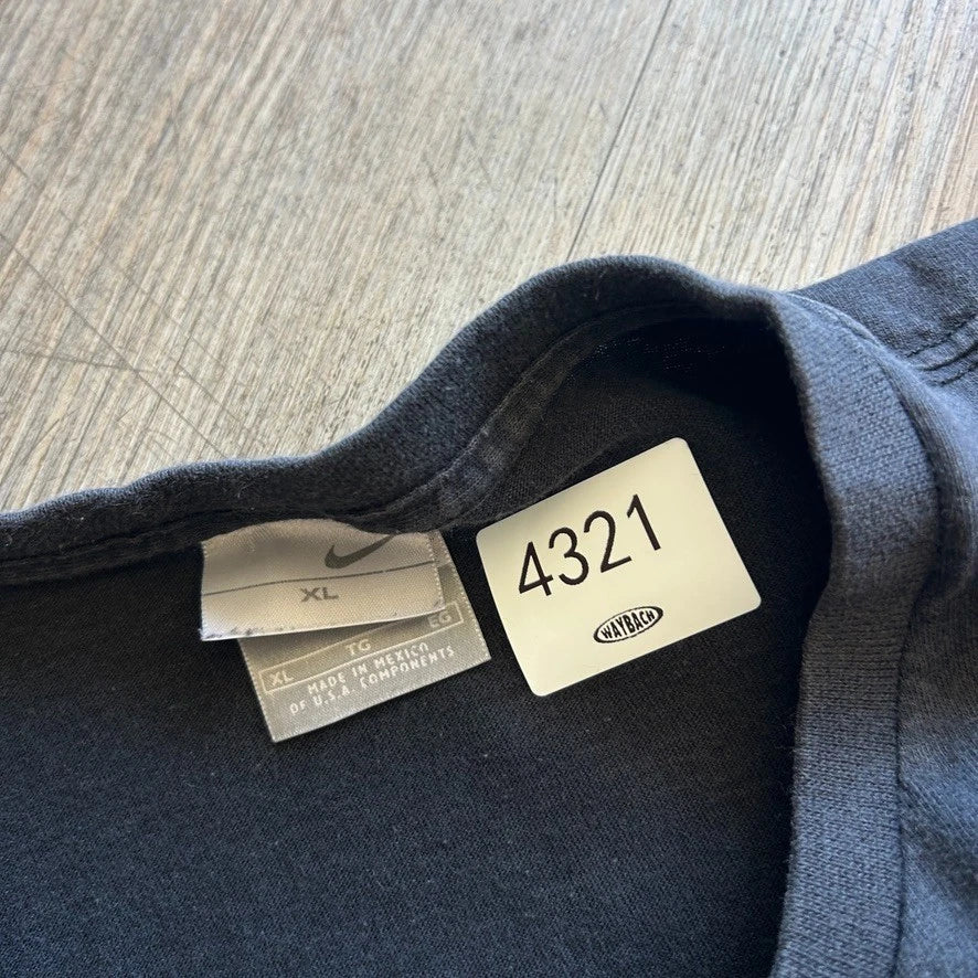 VINTAGE Y2k | Nike TN Tuned Air Logo T-Shirt sz XL