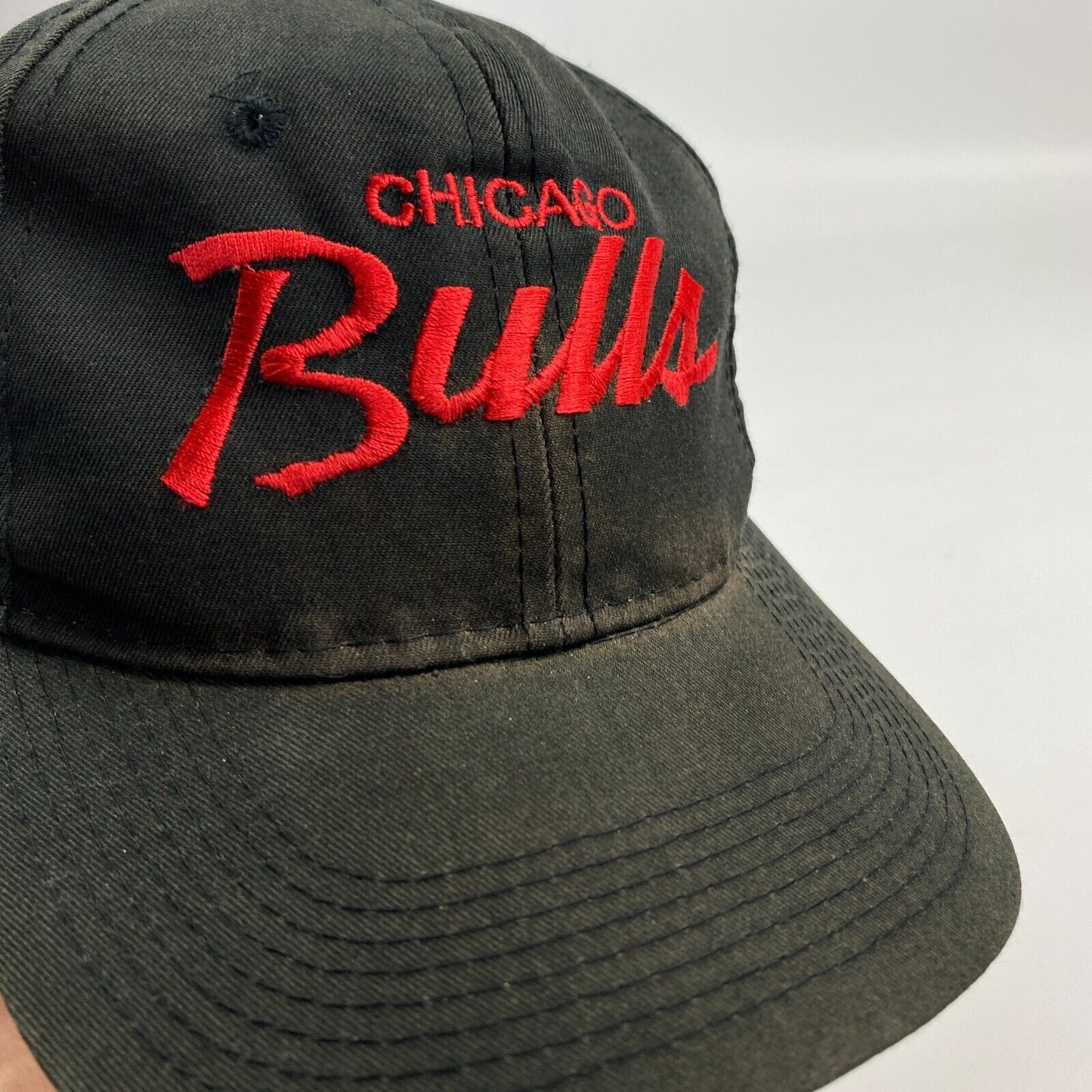 VINTAGE 90s Chicago Bulls Single Line Script Sports Specialties Snapback Hat OS