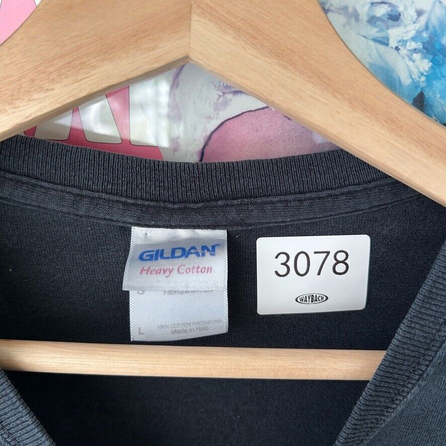 VINTAGE | Every One Counts World T-Shirt sz L