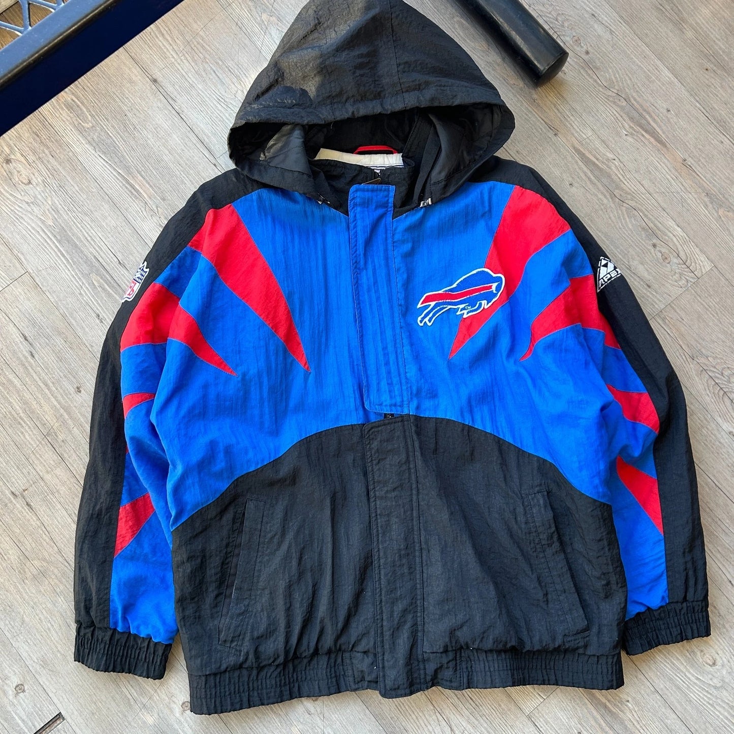 VINTAGE | Buffalo Bills NFL Authentic Pro Line Apex One Zip Puffer Jacket sz M