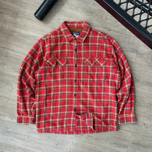 VINTAGE | Patagonia Organic Cotton Plaid Flannel Button Down Shirt sz S/M