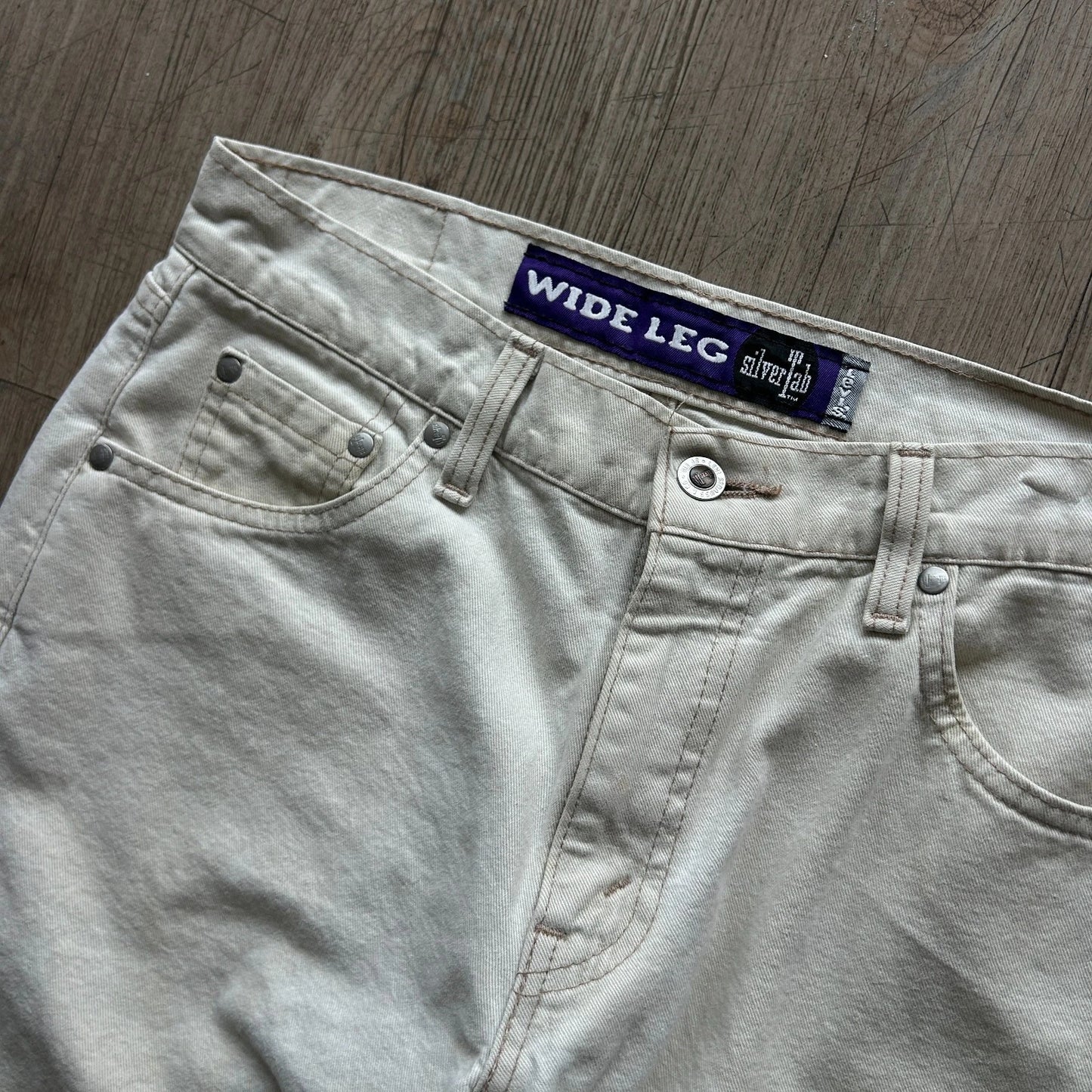 VINTAGE 90s | Levi's SilverTab Wide Leg Cream Baggy Jean Pants W30 L27