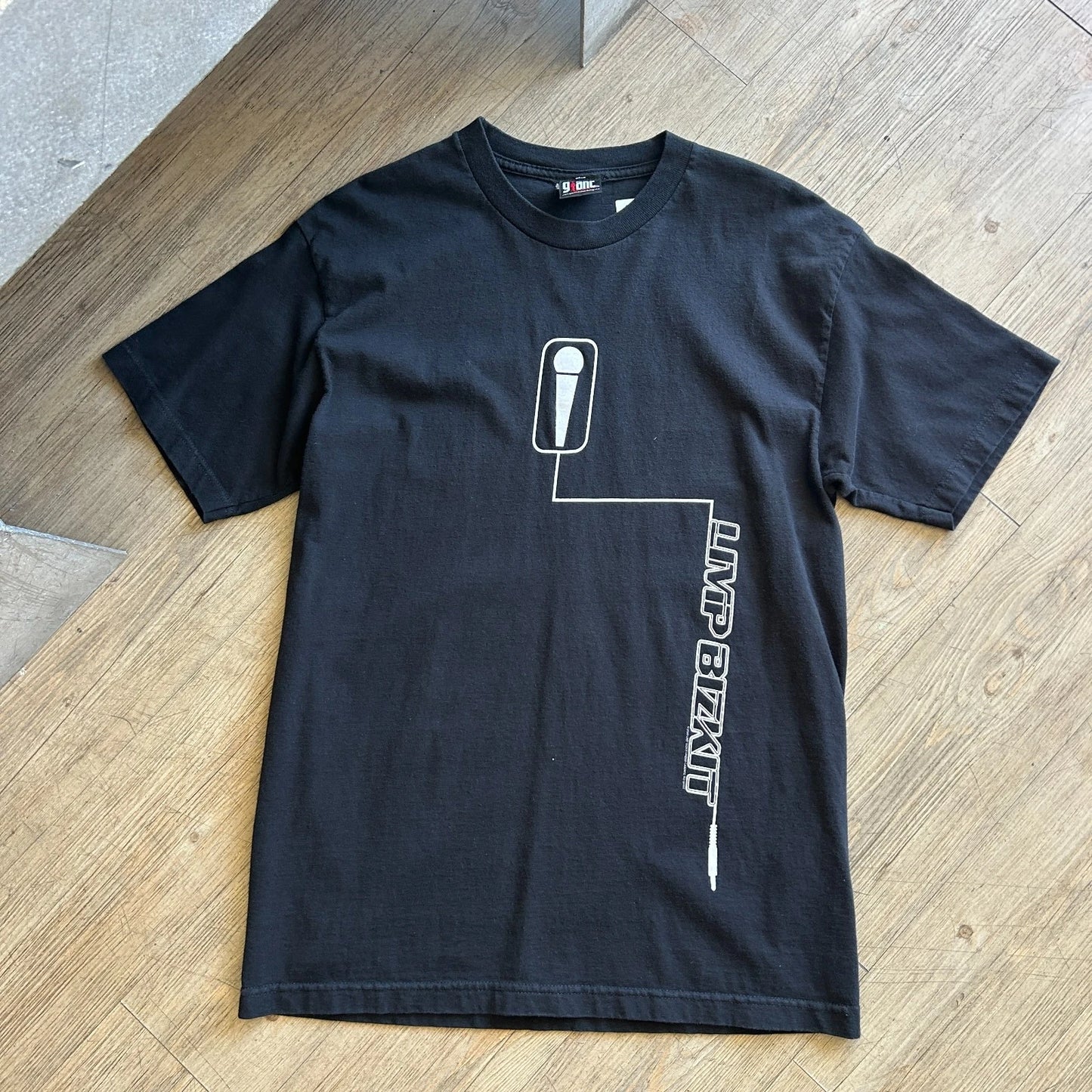 VINTAGE 2000 | Limp Bizkit Microphone Unplugged Giant Band T-Shirt sz M/L