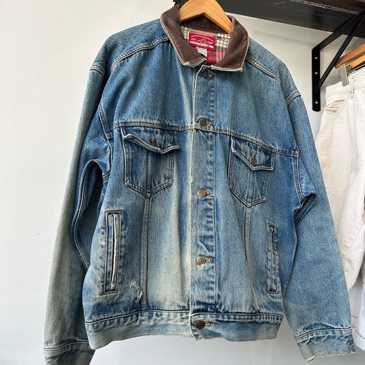 VINTAGE 90s | Marlboro Country Store Sun Faded Denim Trucker Jacket sz L
