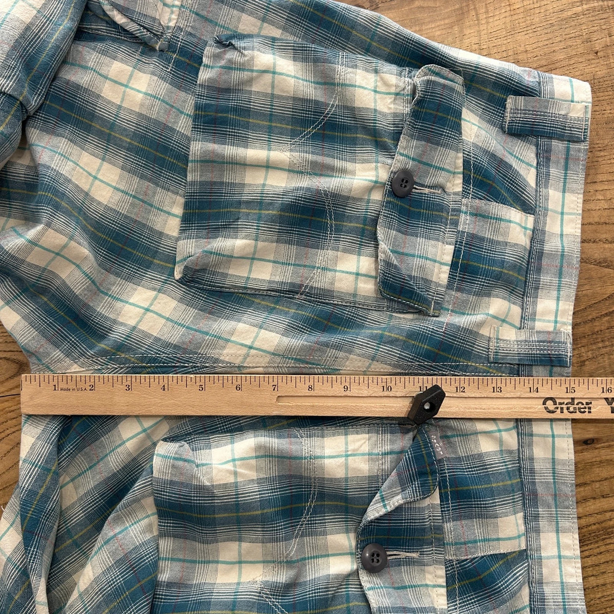 Levi's SILVERTAB | Plaid Loose Fit Vintage Y2K Cargo Shorts sz W35