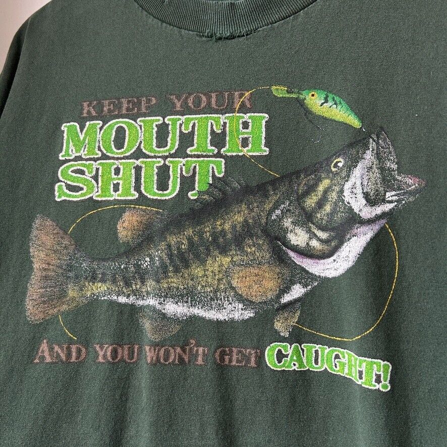 VINTAGE | Keep Your Mouth Shut & You Wont Get Caught Fishing T-Shirt sz L