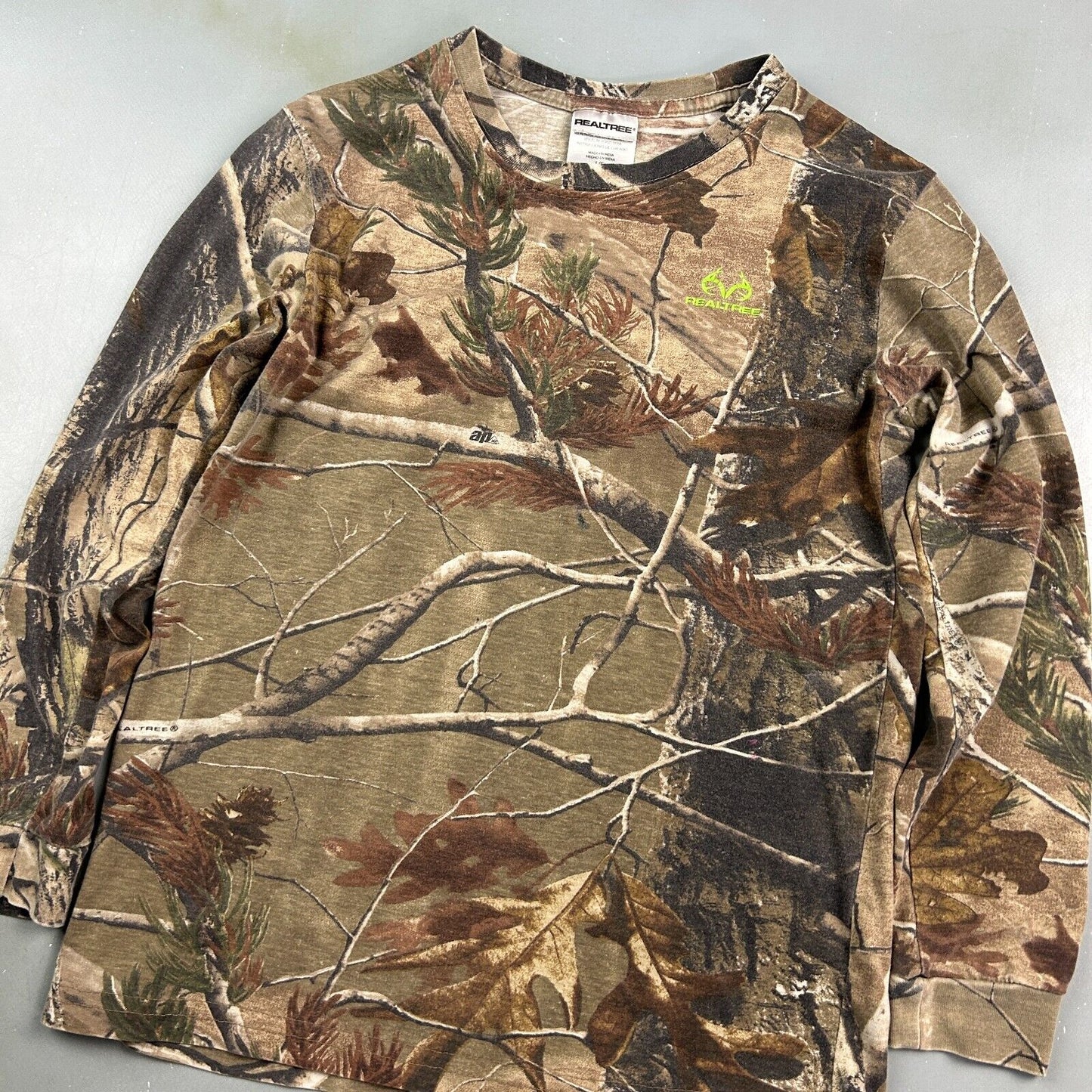 VINTAGE | REAL TREE Camo Pocket Long Sleeve T-Shirt sz L Youth