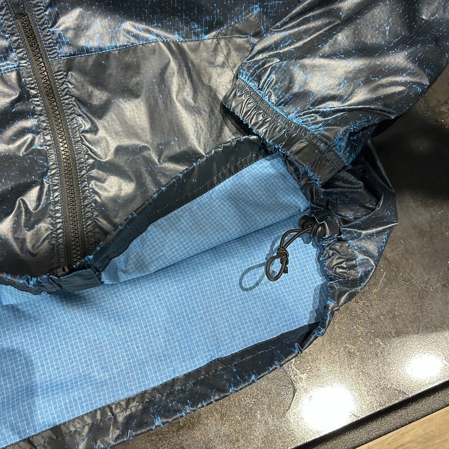 STUSSY | Beach Shell Cracked Blue Ripstop Windbreaker Jacket sz M
