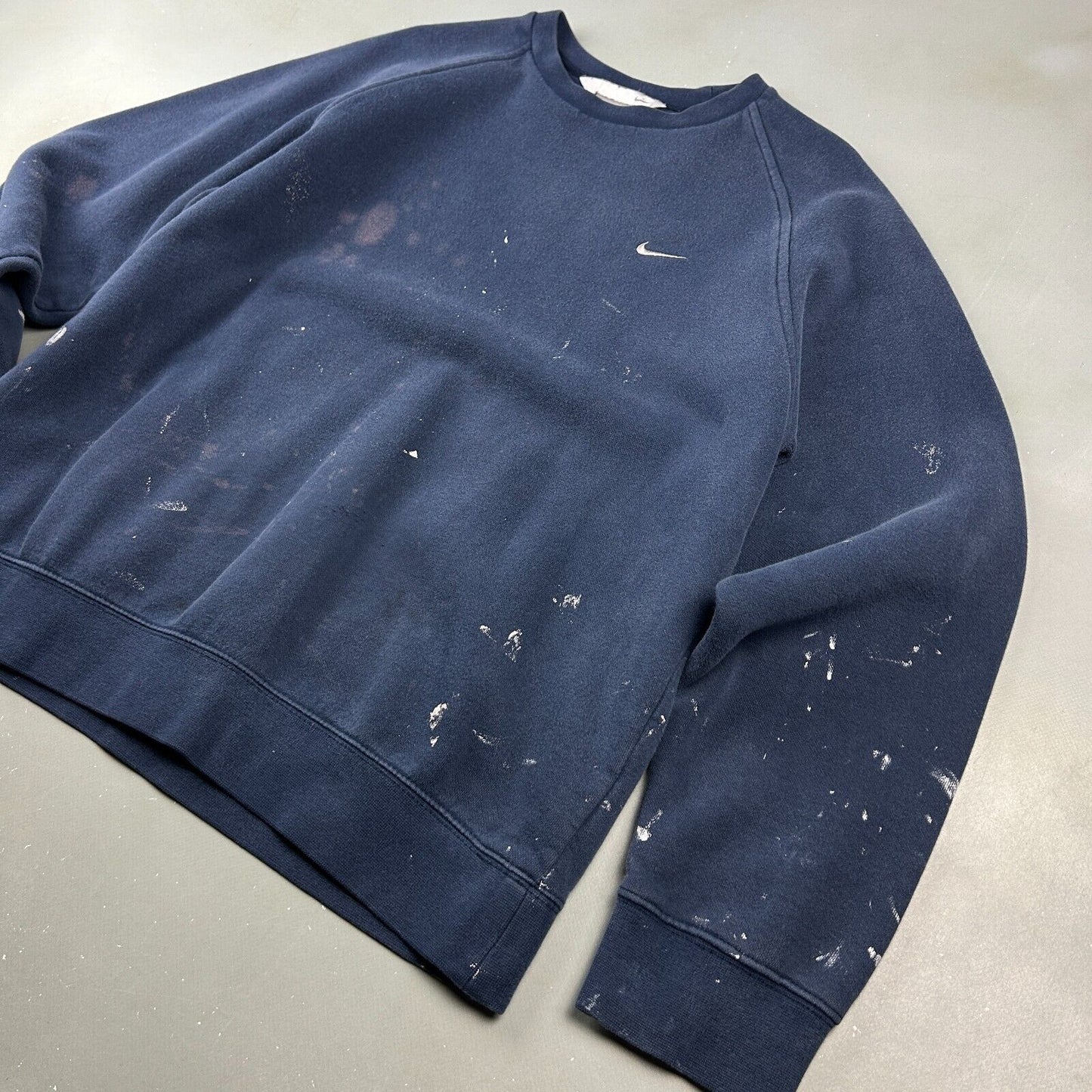VINTAGE | NIKE Sm Swoosh Paint Splattered Navy Crewneck Sweater sz M Adult