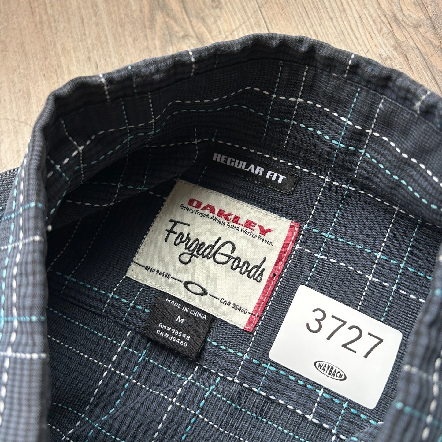 OAKLEY | Forged Goods Textured Button Down Shirt sz M/L