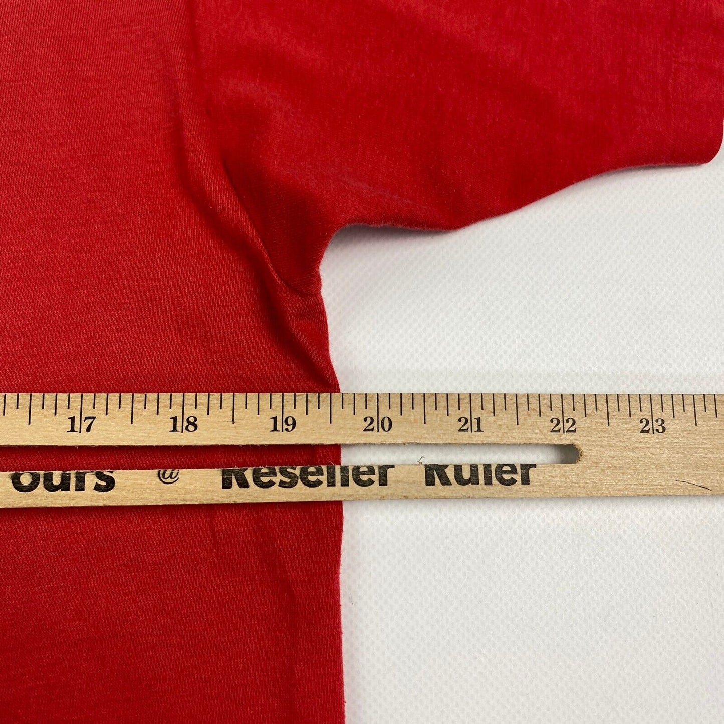 VINTAGE 90s Sm Logo Faded Red T-Shirt sz Medium Men