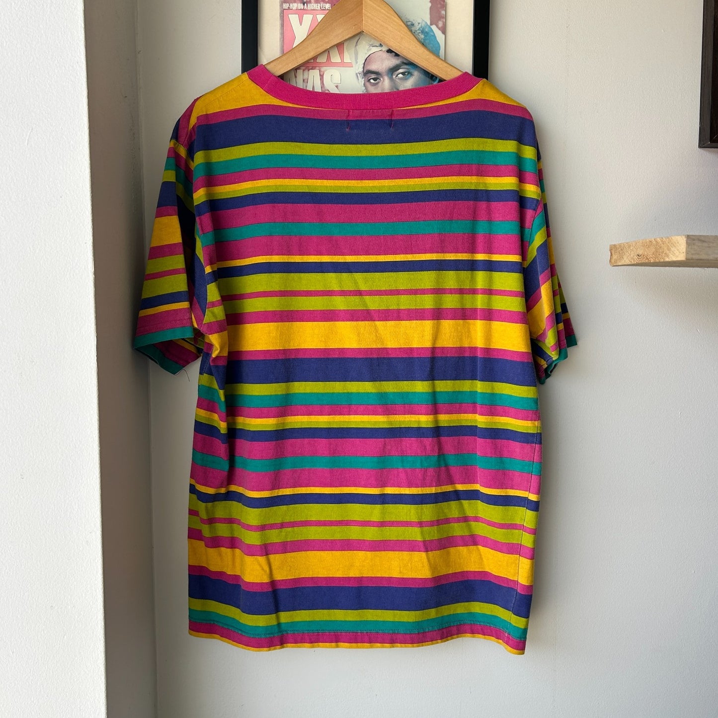 VINTAGE 90s | Blank Multicolor Striped T-Shirt sz L