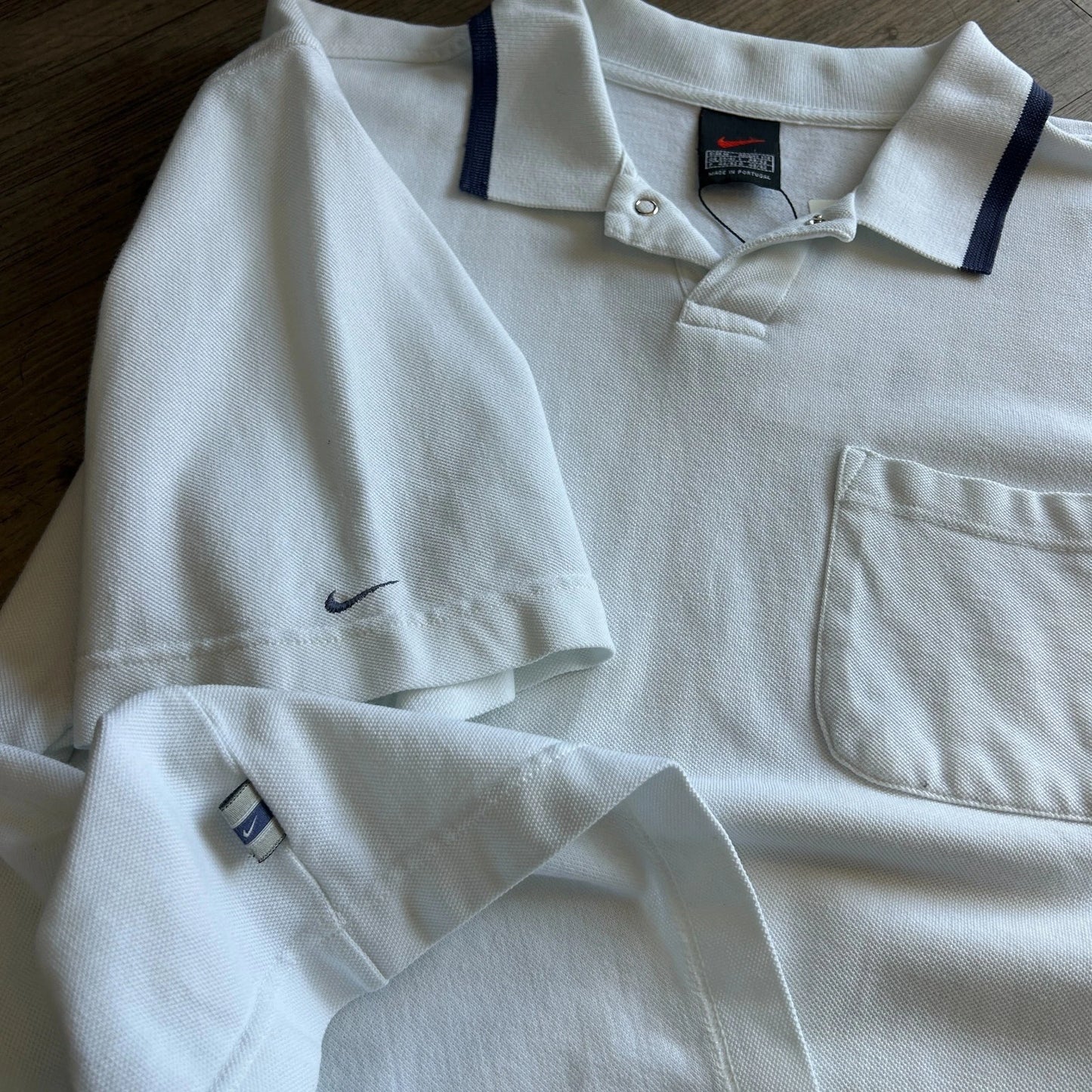 1990s | NIKE Mini Swoosh White Button Snap Polo Shirt sz M/L
