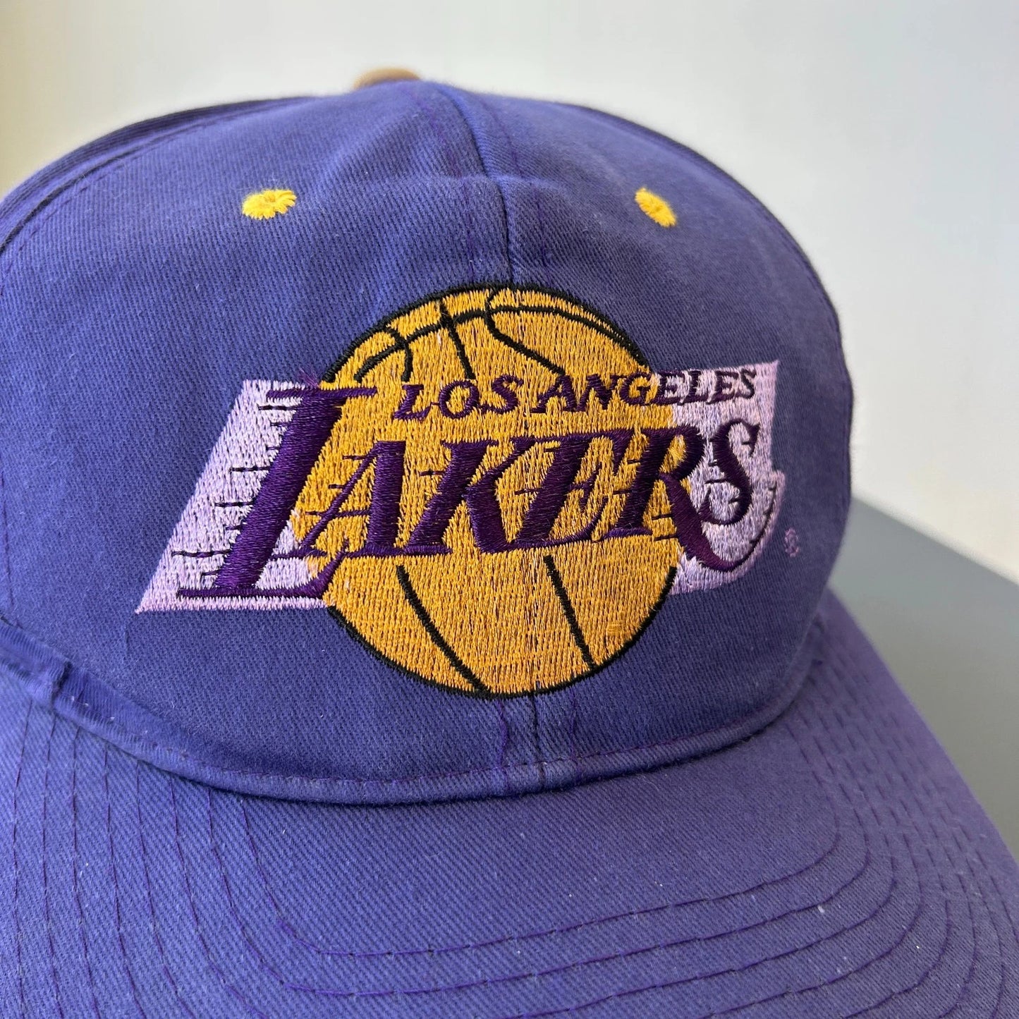 VINTAGE 90s | Los Angeles Lakers Faded Purple NBA Snapback Hat sz OS