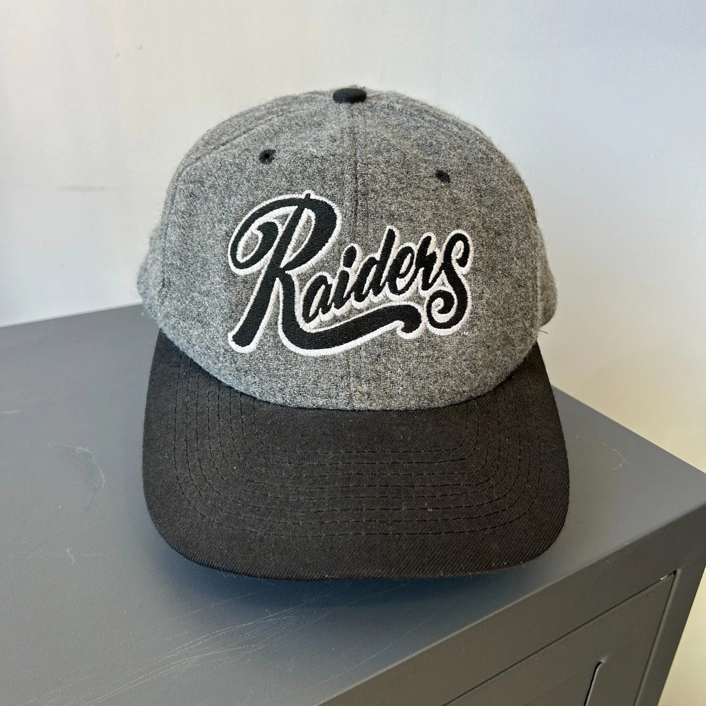 Vintage 90s | Oakland Raiders Nutmeg American Needle Snapback Hat sz OS