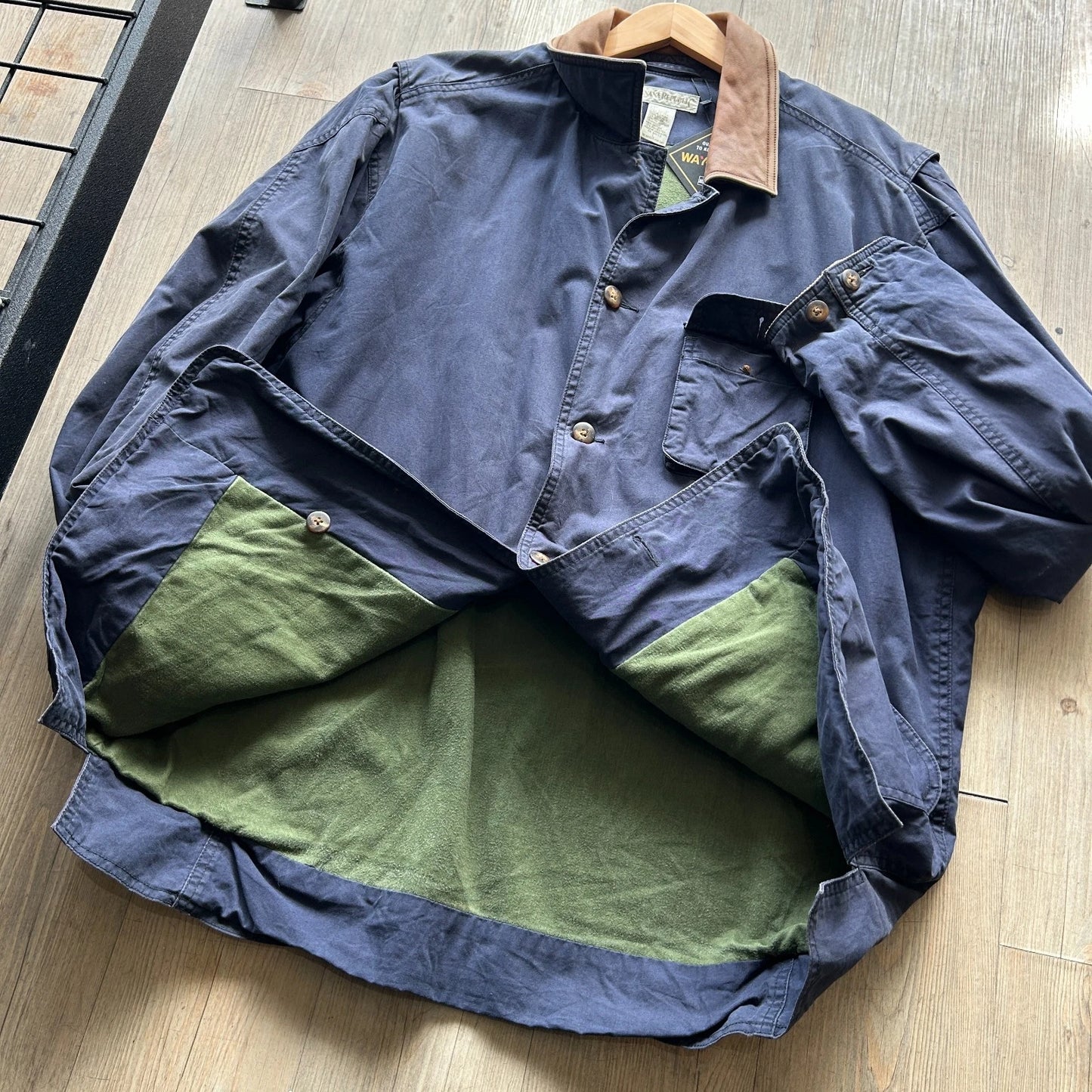 VINTAGE | Banana Republic Chore Barn Jacket sz L