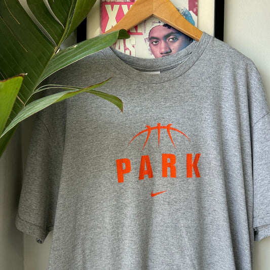 VINTAGE | Team NIKE Park Mid Swoosh Grey T-Shirt sz XL