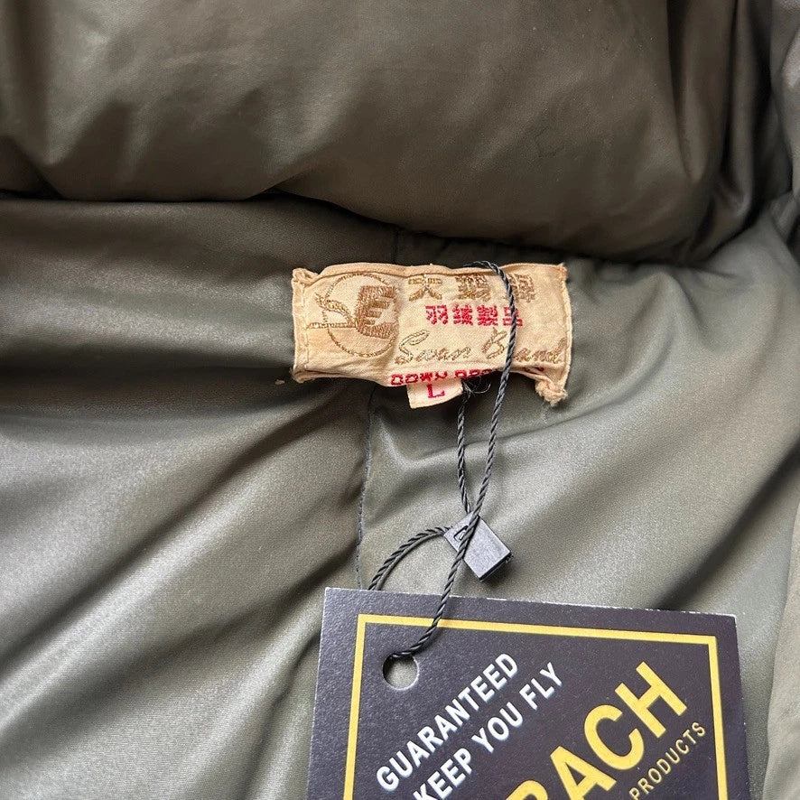 VINTAGE 70s 80s | Swan Brand Faded Olive Mountaineering Down Jacket sz L