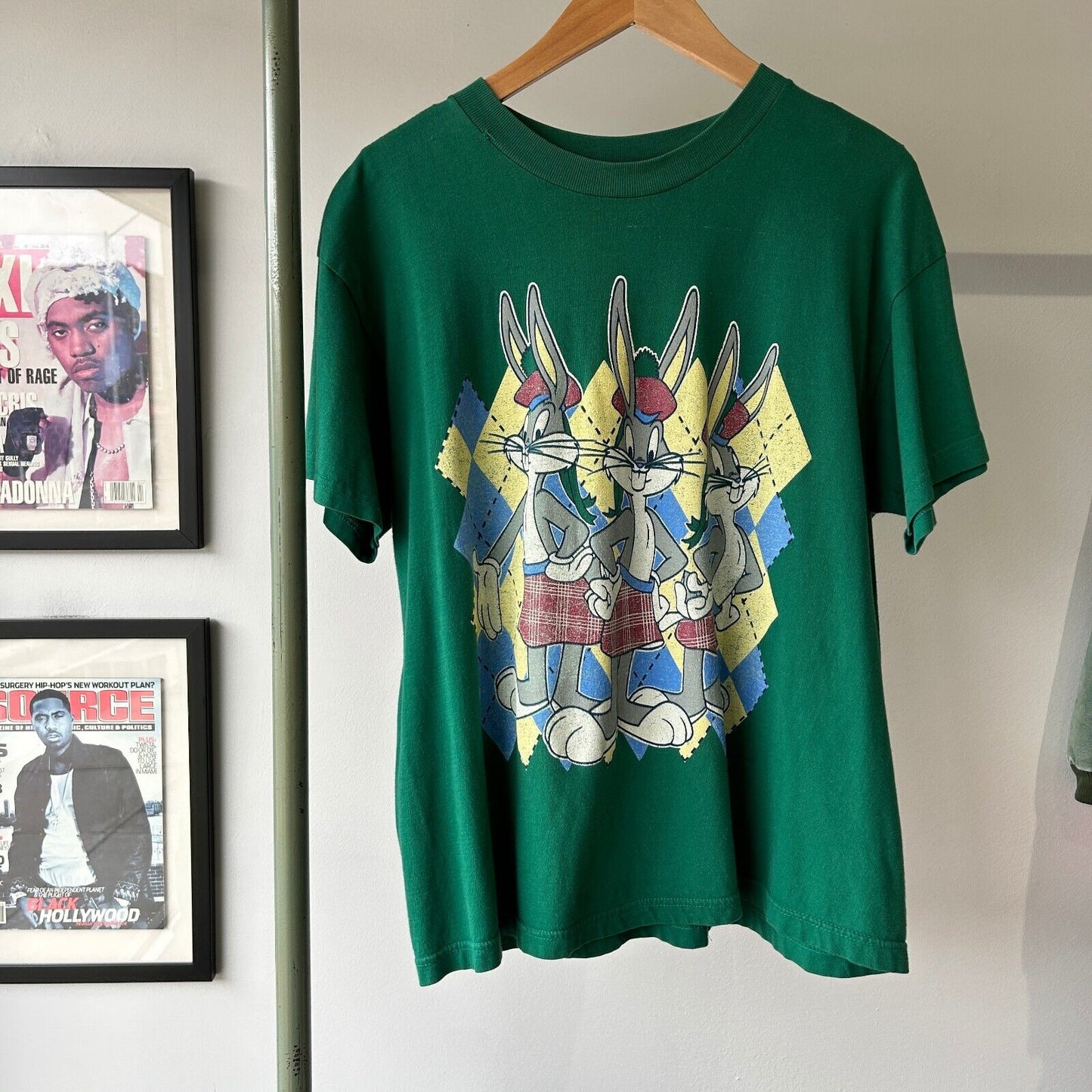 VINTAGE 1995 | BUGS BUNNY Scottish Argyle Cartoon T-Shirt sz M Adult