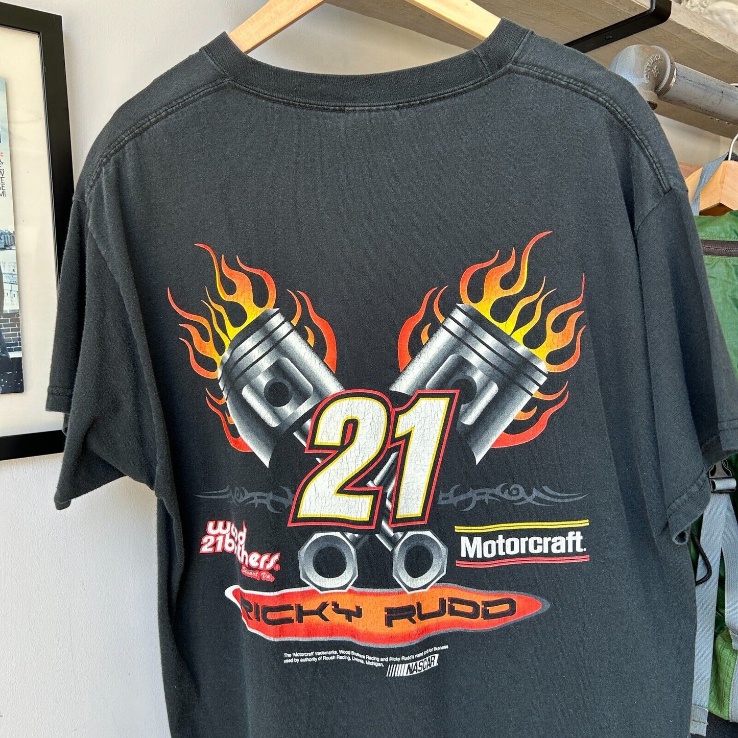VINTAGE | Ricky Rudd Nascar Engine Flames Car T-Shirt sz L