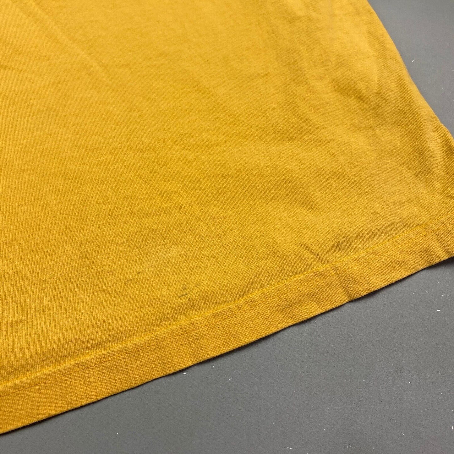 VINTAGE Carhartt Sm Logo Yellow Pocket T-Shirt sz Large Men Adult