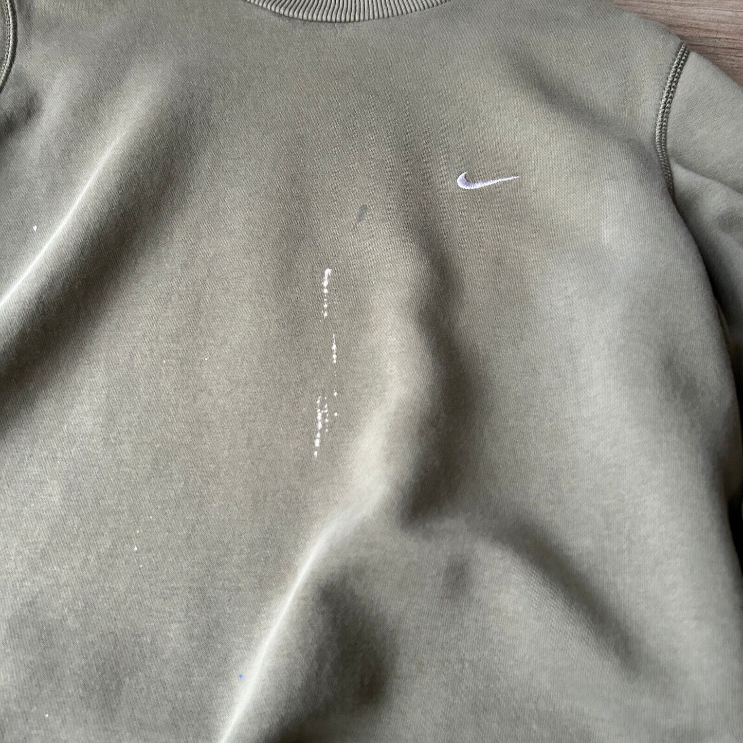 VINTAGE | NIKE Embroidered Small Swoosh Olive Green Crewneck Sweater sz M Adult