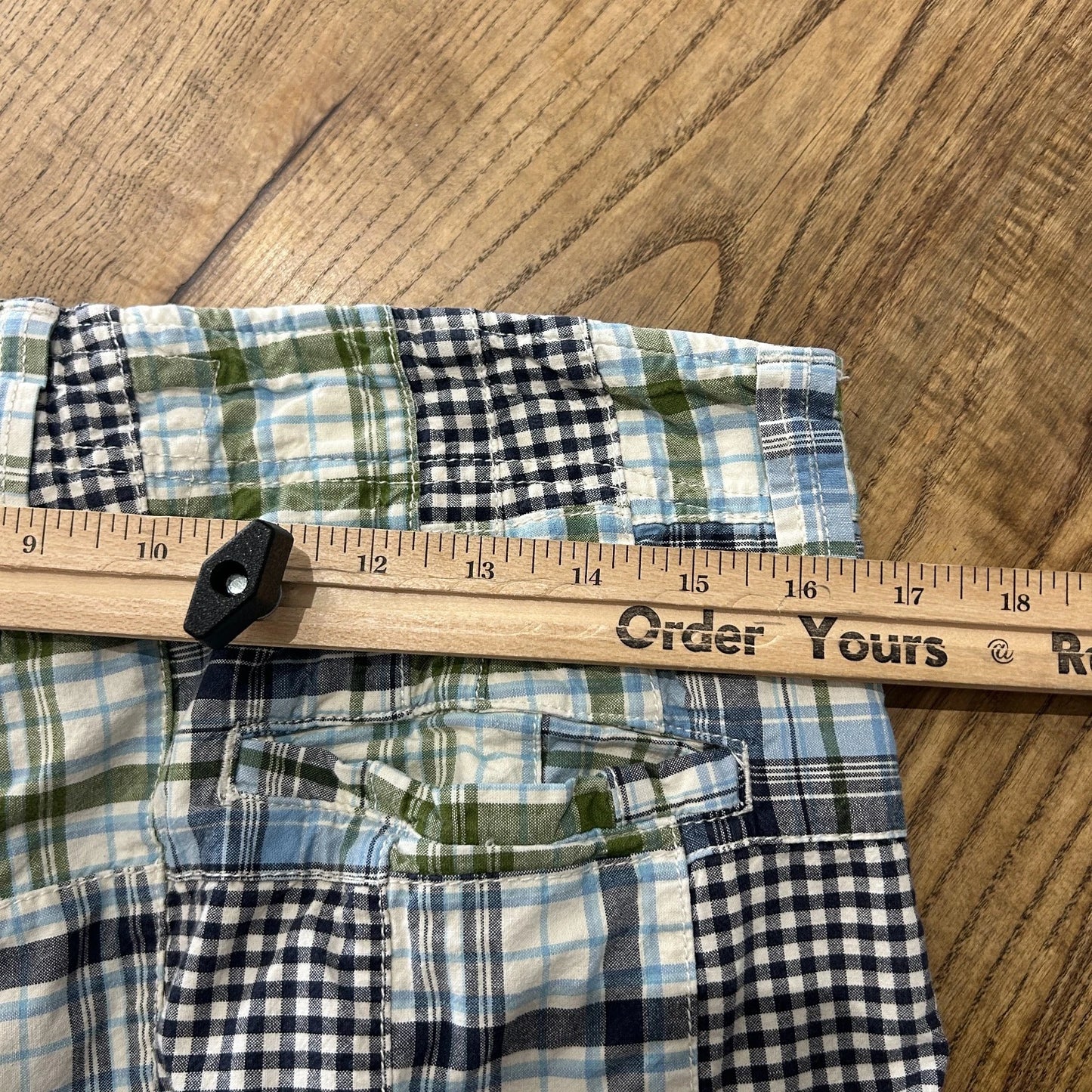 VINTAGE | Madras Plaid Loose Fit Y2K Shorts sz W33