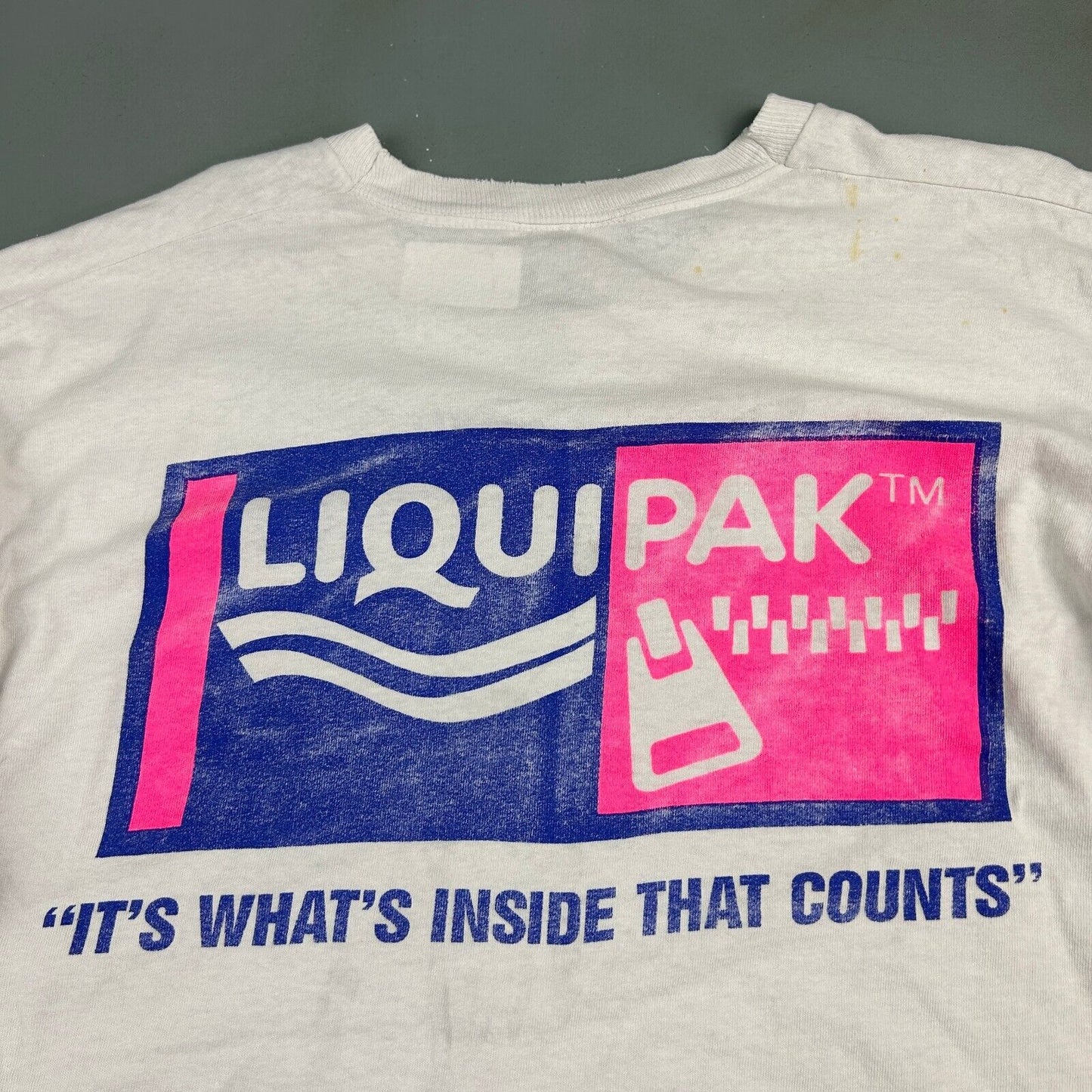 VINTAGE 90s | Liquipak Whats Inside Counts White T-Shirt sz XL Men Adult