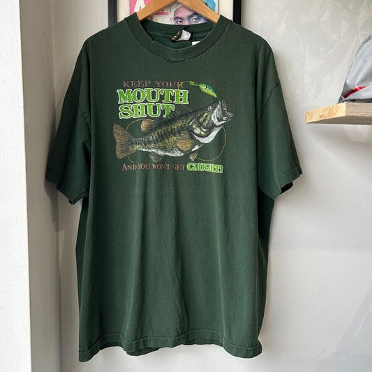 VINTAGE | Keep Your Mouth Shut & You Wont Get Caught Fishing T-Shirt sz L