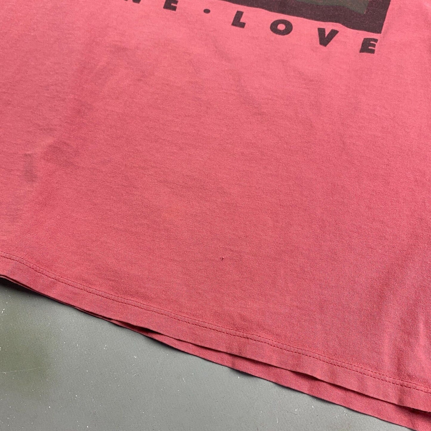 VINTAGE 90s One Life One Love Faded Pink T-Shirt sz XL Men Adult