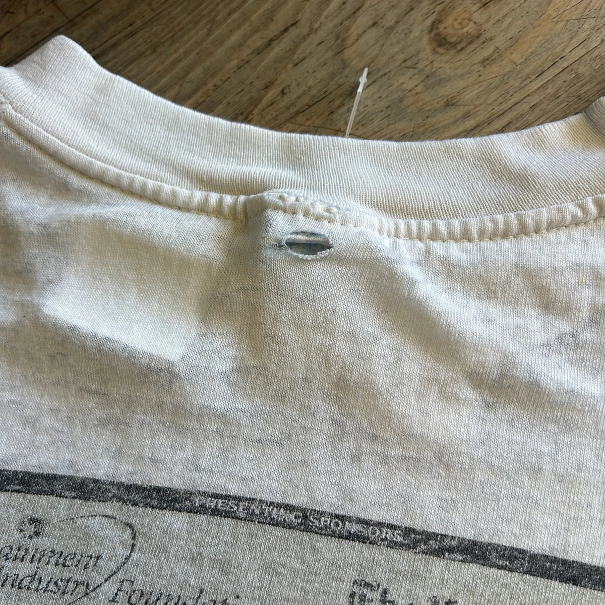 VINTAGE 1998 | REVLON Run/Walk For Women New York Paper Thin T-Shirt sz M