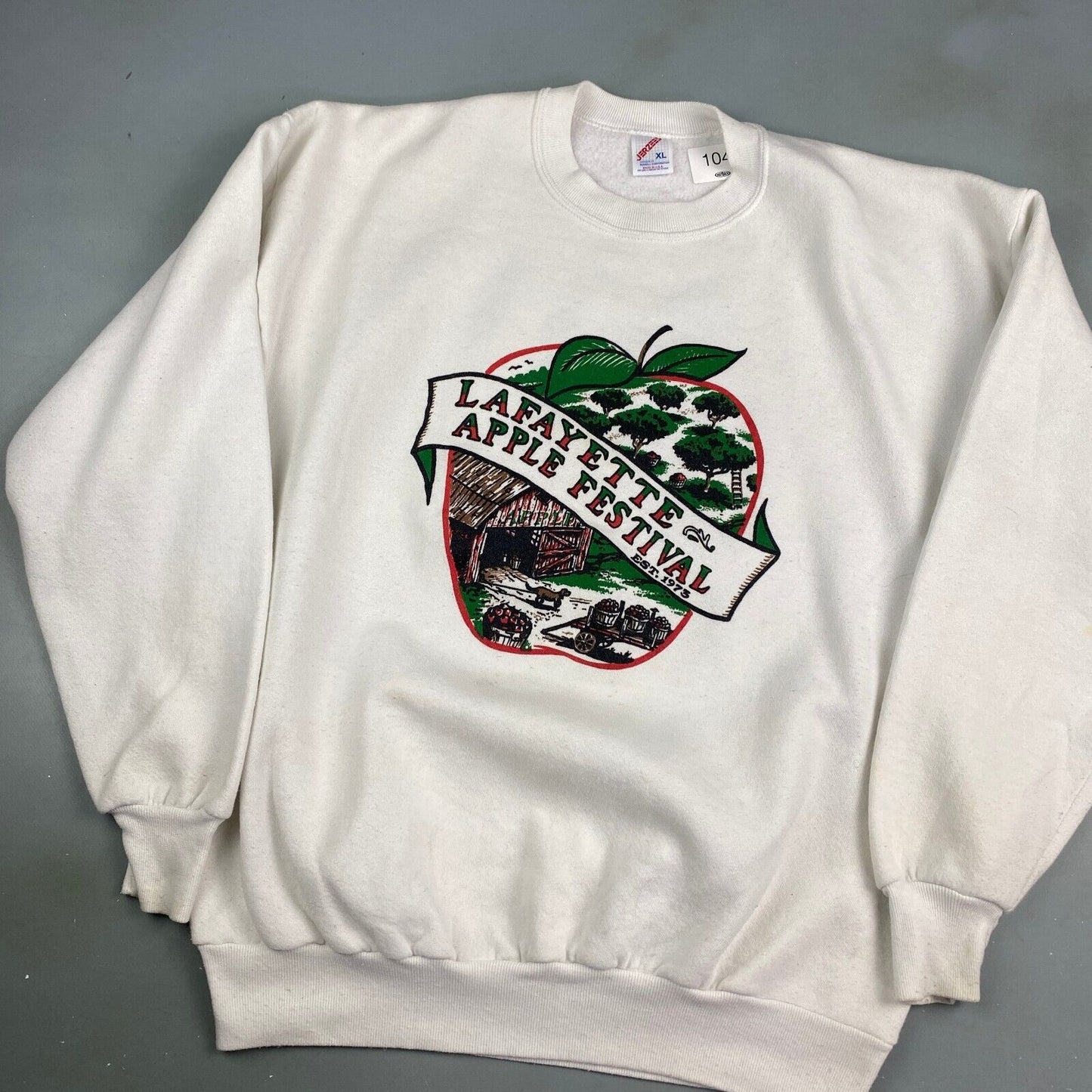 VINTAGE 90s Lafayette Apple Festival White Crewneck Sweater sz XL Mens
